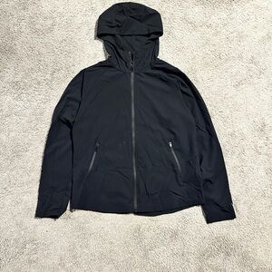 Lululemon Women’s Black Breathable Lightweight Training Jacket